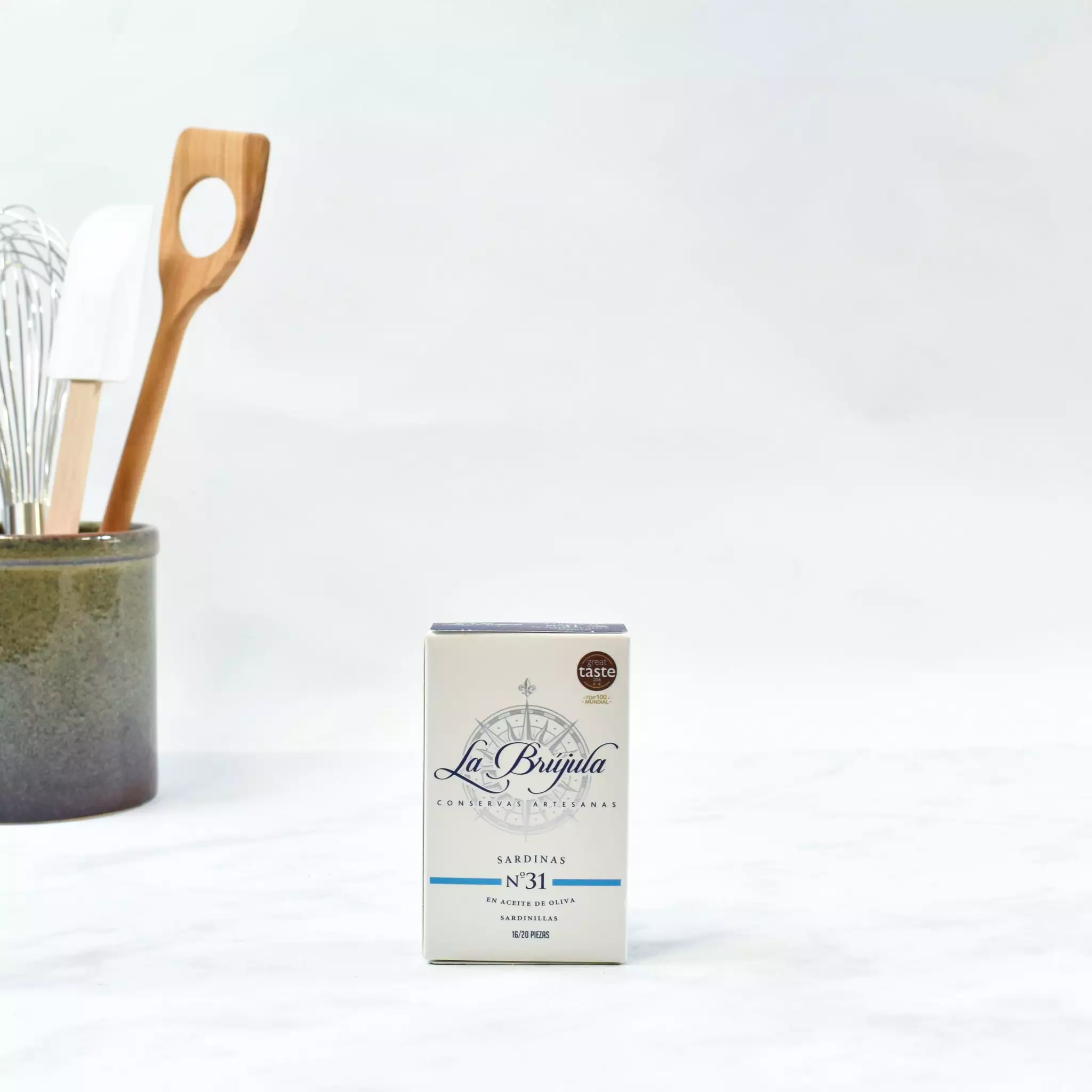 Ingredients La Brujula Sardinillas - Small Sardines 115g 6 Ingredients La Brujula Sardinillas - Small Sardines 115g