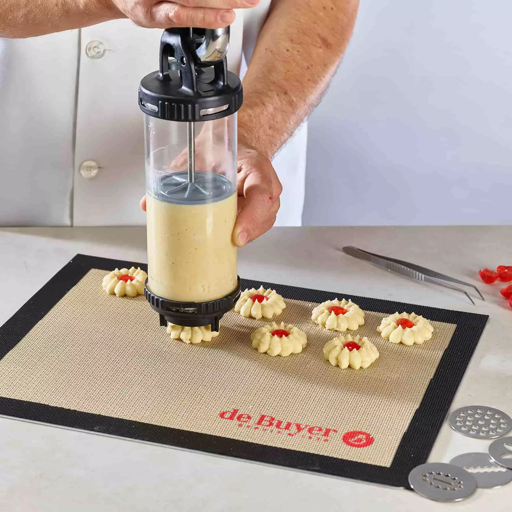 De Buyer 'Le Tube' Pro Pastry Syringe 7 De Buyer 'Le Tube' Pro Pastry Syringe