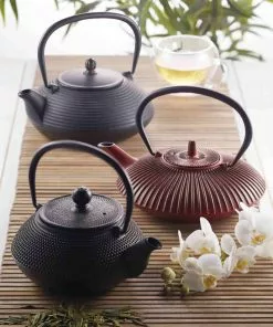 La Cafetiere Black Cast Iron Teapot 900ml 7 La Cafetiere Black Cast Iron Teapot 900ml