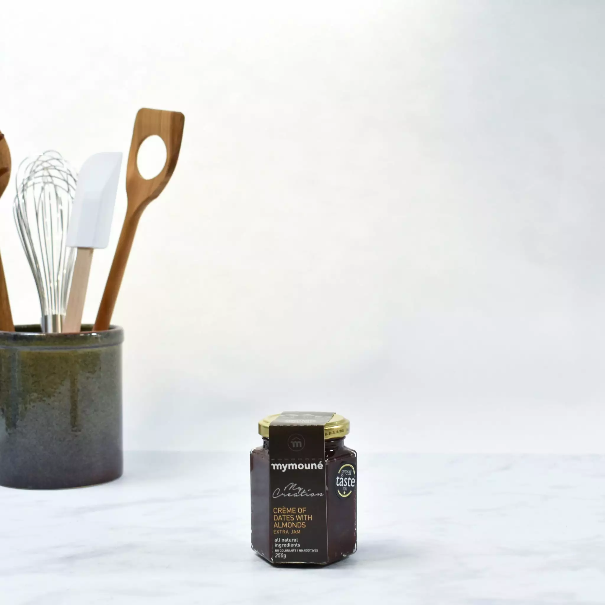 Ingredients Mymoune 'Oasis' Creme Of Dates & Almonds 250g 5 Ingredients Mymoune 'Oasis' Creme Of Dates & Almonds 250g