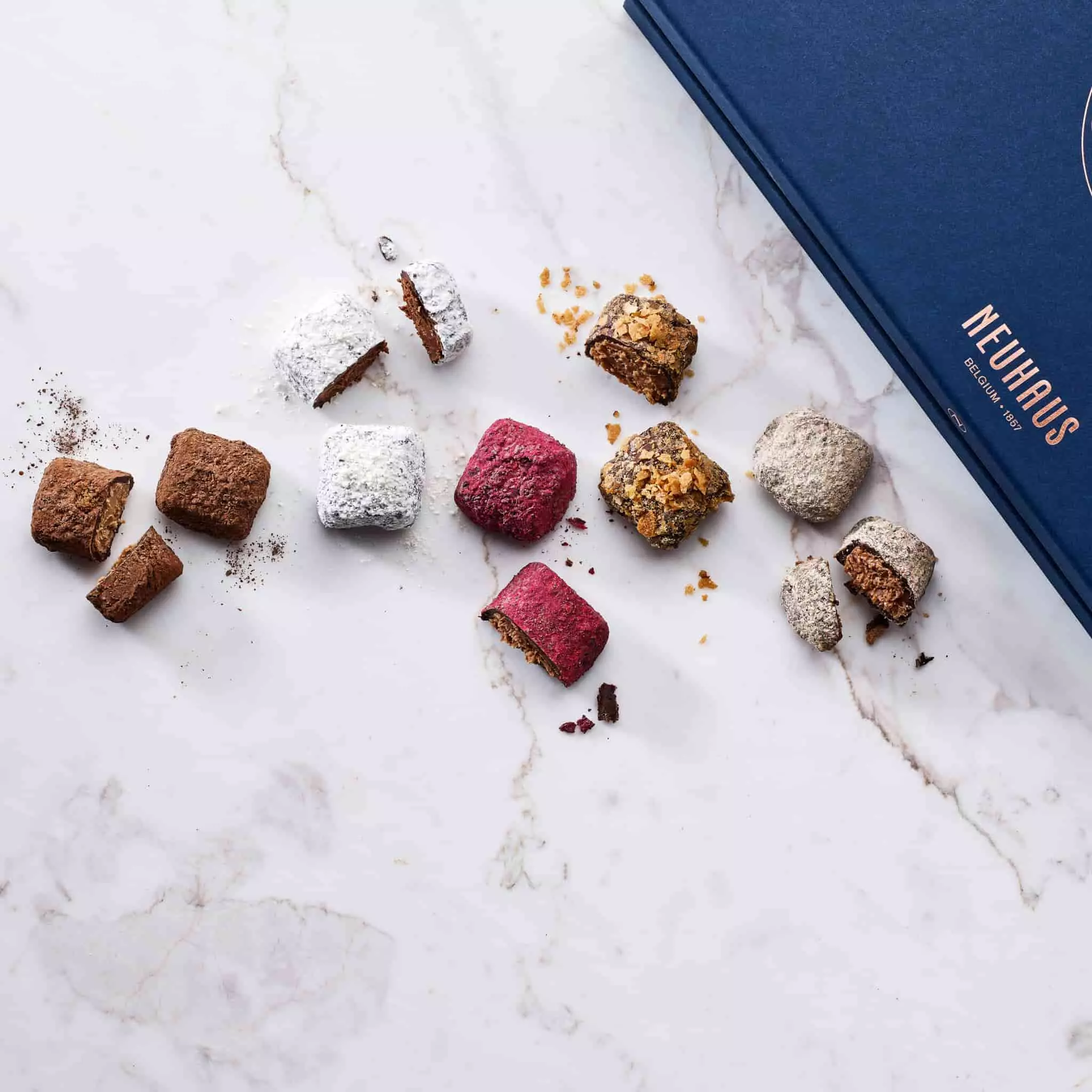 Neuhaus "Les Trésors De Neuhaus" Pralines - 30 Pieces 6 Neuhaus "Les Trésors De Neuhaus" Pralines - 30 Pieces