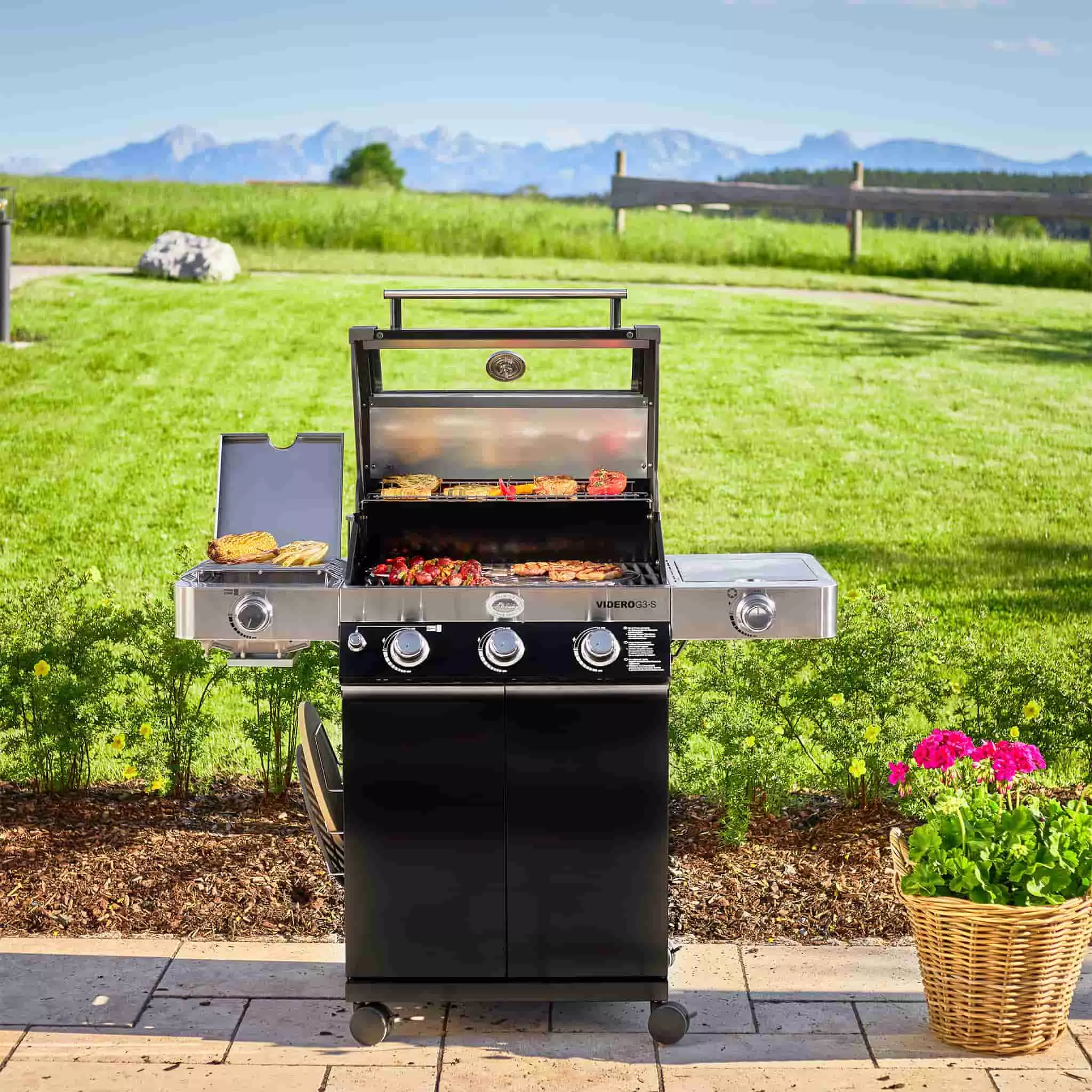 Rosle Videro G3-S Vario+ Gas BBQ Black Cookware 9 Rosle Videro G3-S Vario+ Gas BBQ Black Cookware