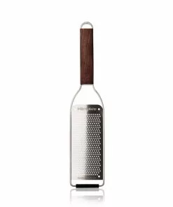 Cookware Master Series Walnut Microplane Gourmet Fine Grater
