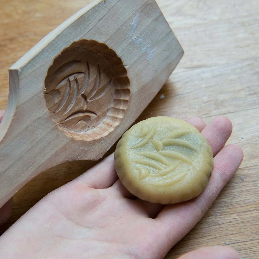 China Import Wooden Kueh Mould 4 China Import Wooden Kueh Mould